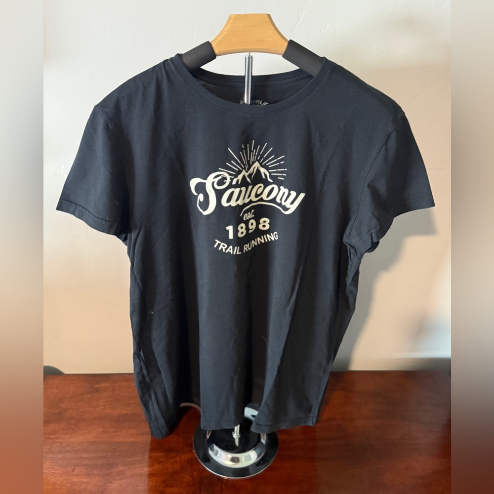 Saucony Trail Running Casual T-Shirt Women’s XL